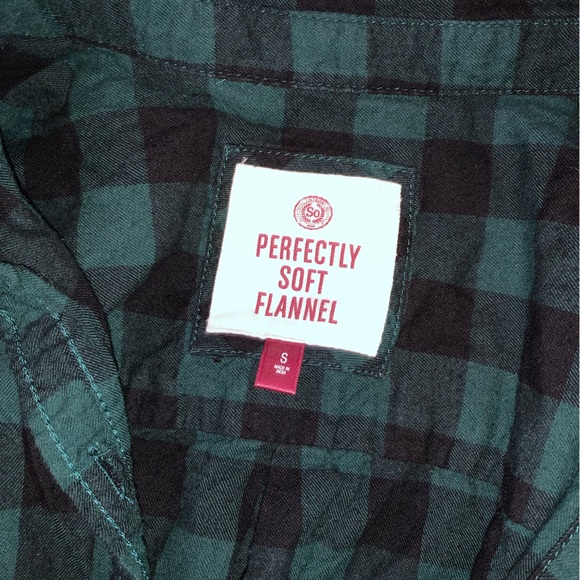 Green Flannel - Picture 3 of 4